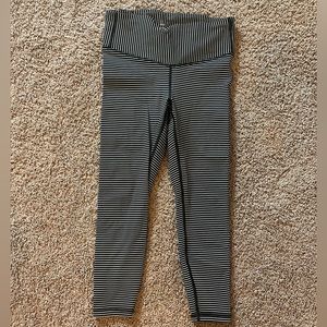 Gap fit blackout leggings - small petite